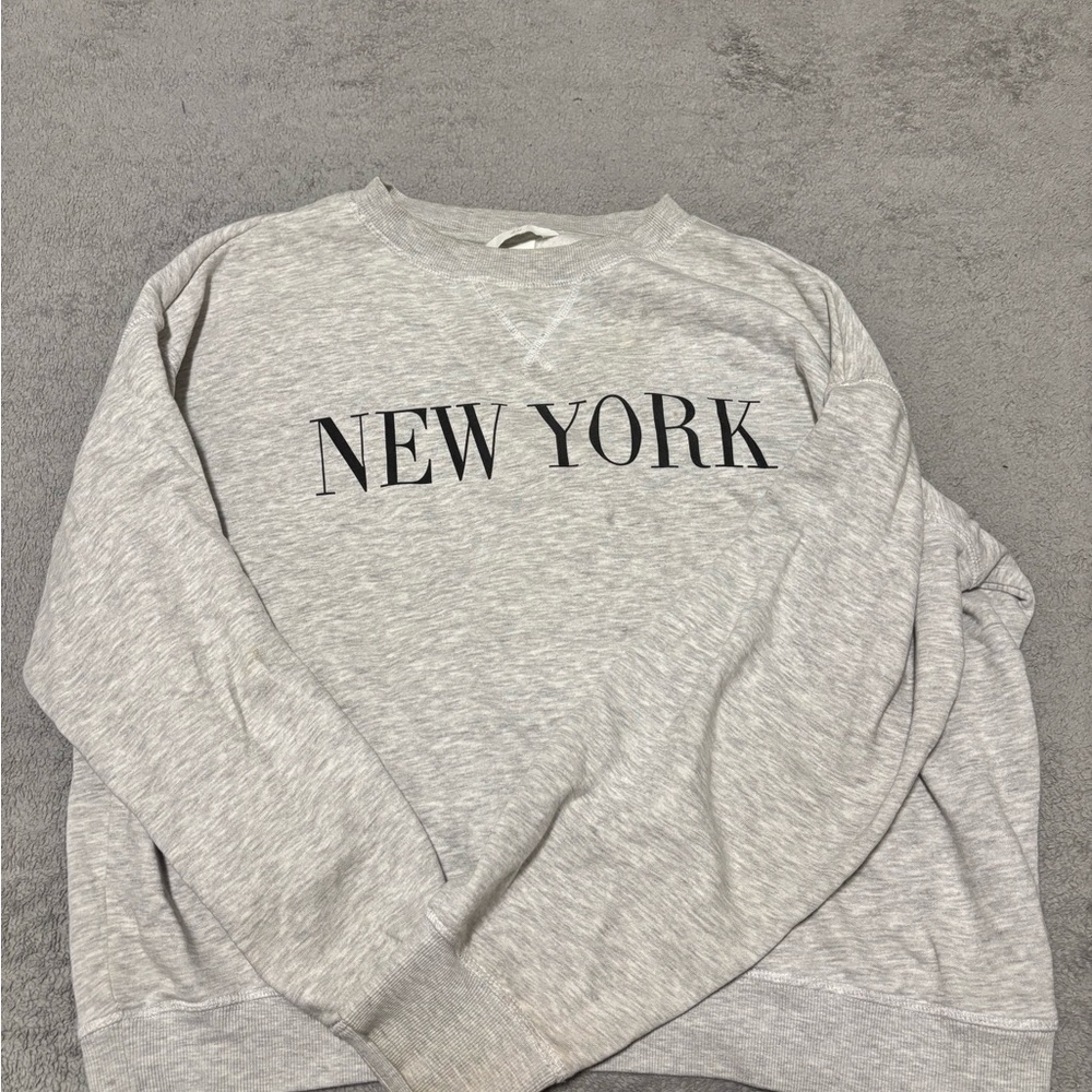 H&M Light Gray Sweatshirt